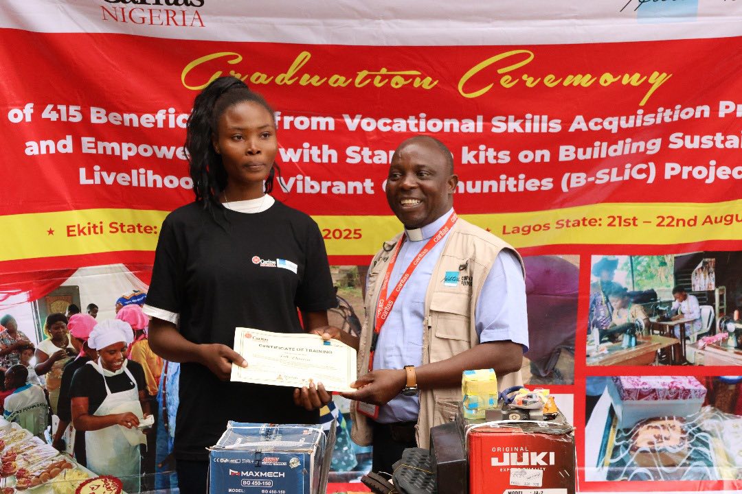 Graduation-Ceremony-Empowers-Over-100-Youths-in-Ikorodu-through-B-SLiC-Project